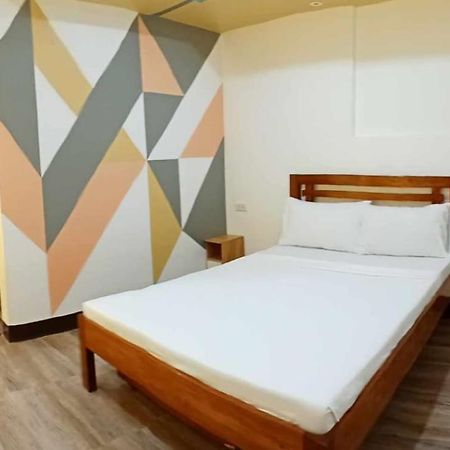 Vali-Joe Travel Lodge Эль-Нидо Экстерьер фото